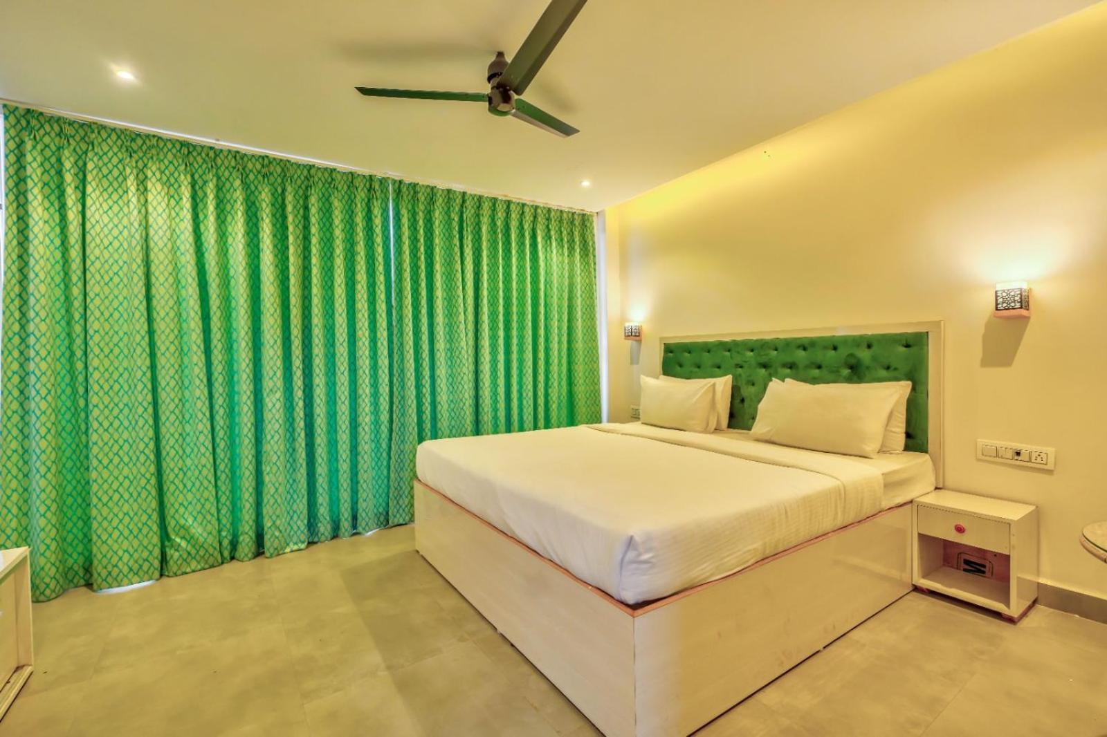 Baga Galaxy Hotel Екстериор снимка