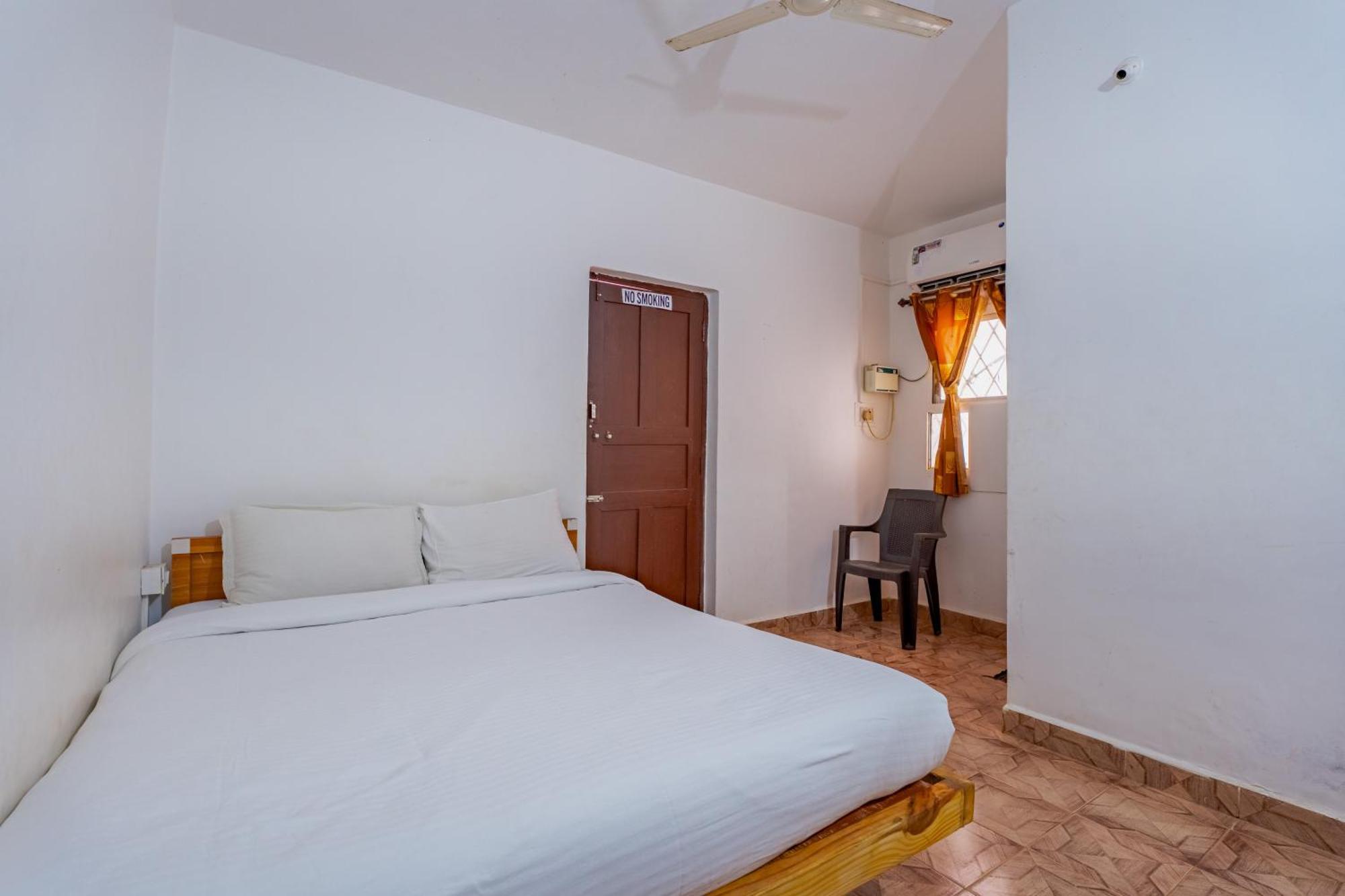 Baga Galaxy Hotel Екстериор снимка