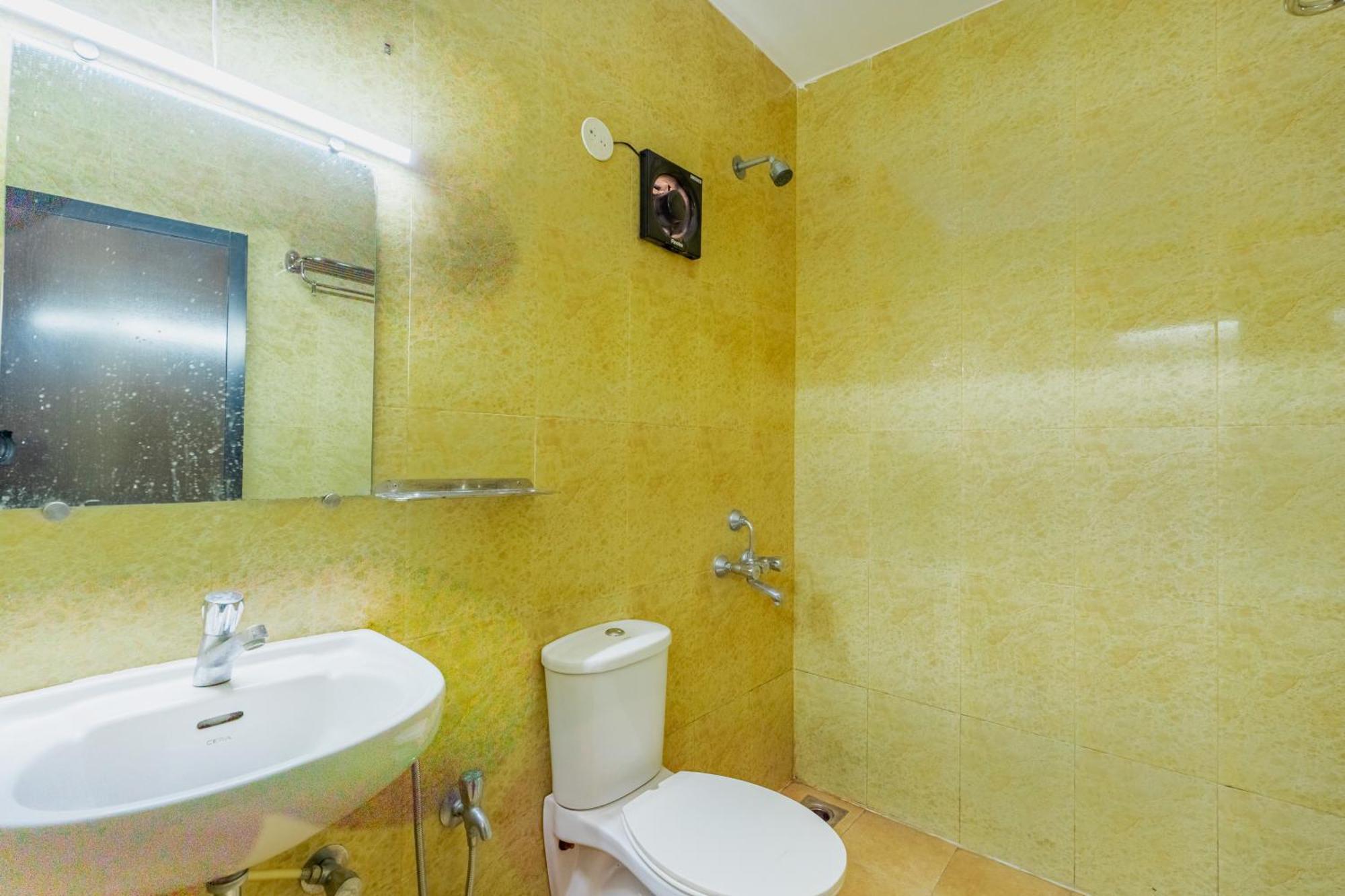 Baga Galaxy Hotel Екстериор снимка