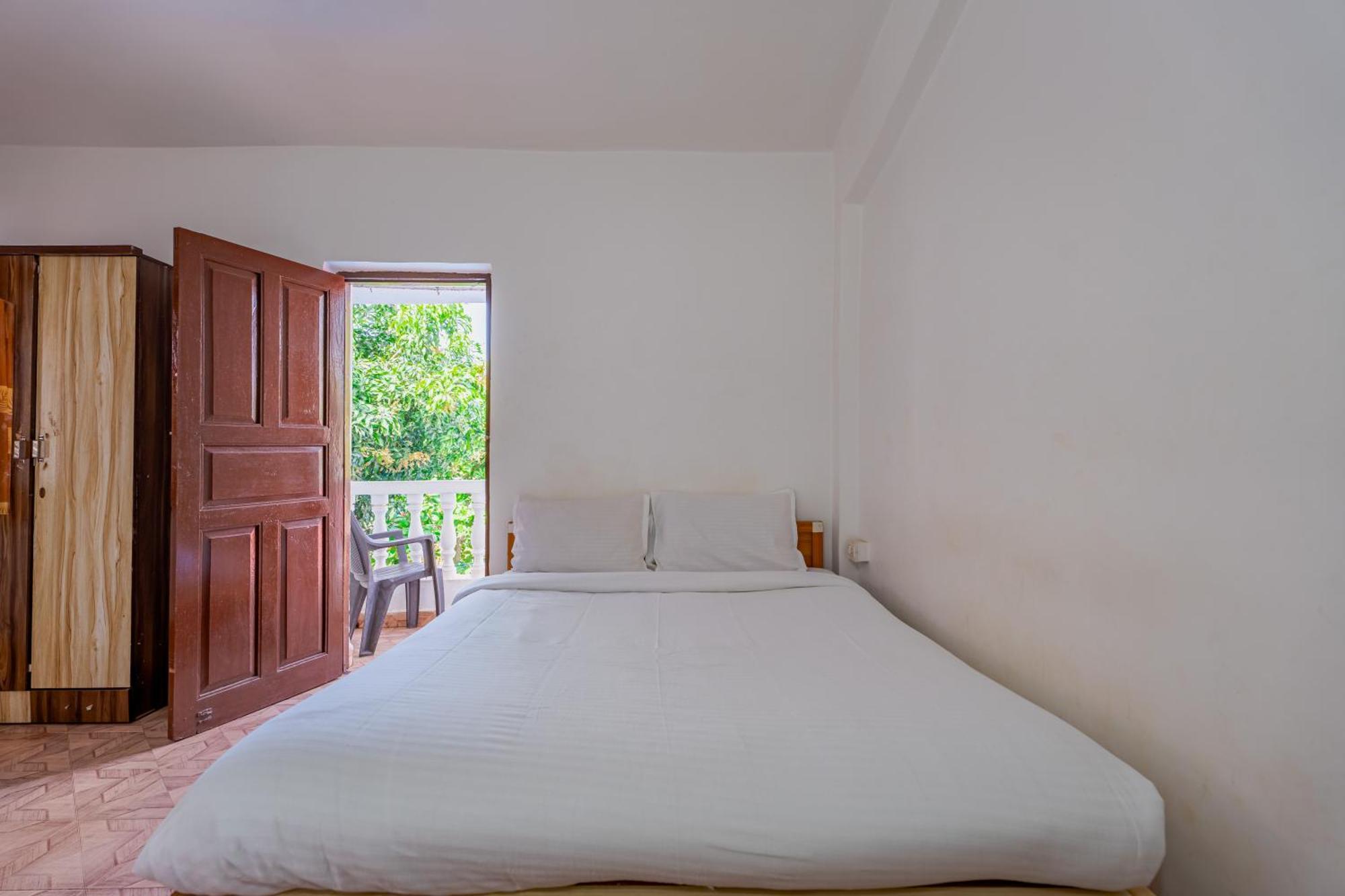 Baga Galaxy Hotel Екстериор снимка