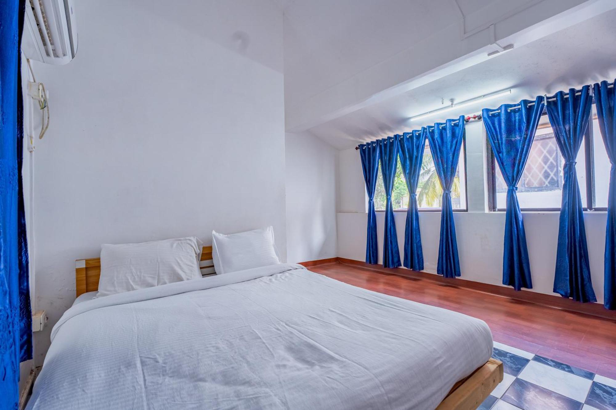 Baga Galaxy Hotel Екстериор снимка