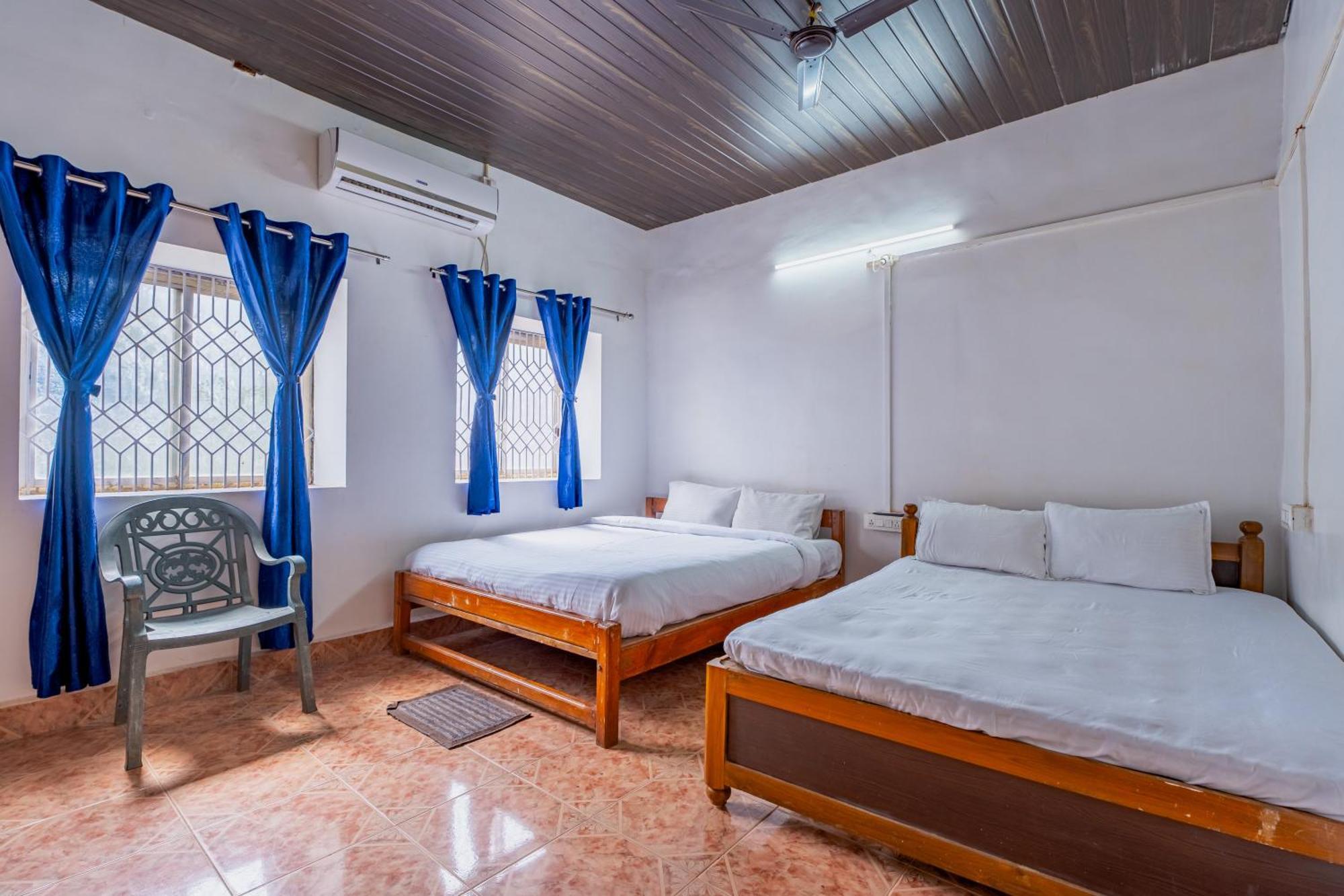 Baga Galaxy Hotel Екстериор снимка