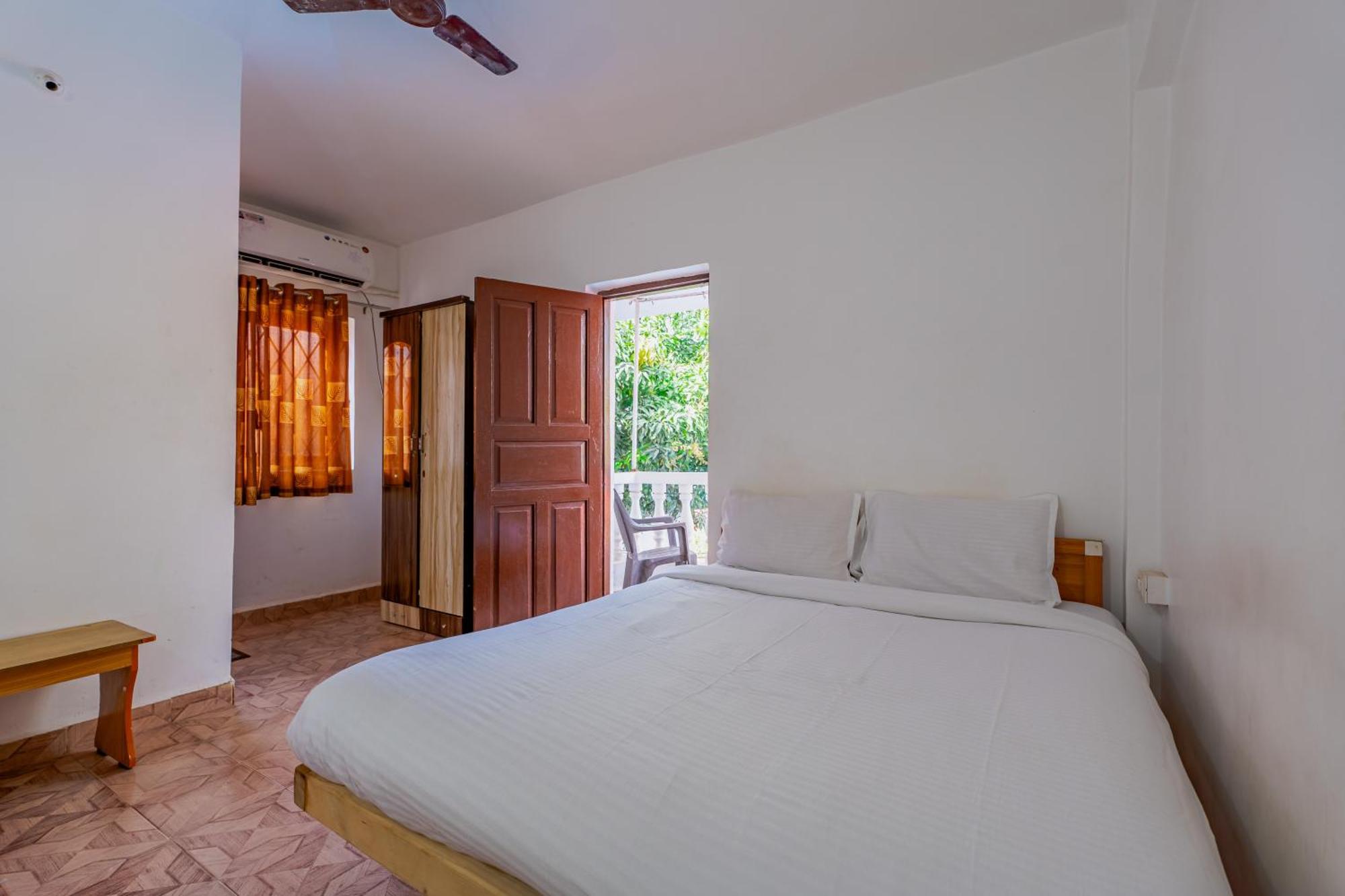 Baga Galaxy Hotel Екстериор снимка