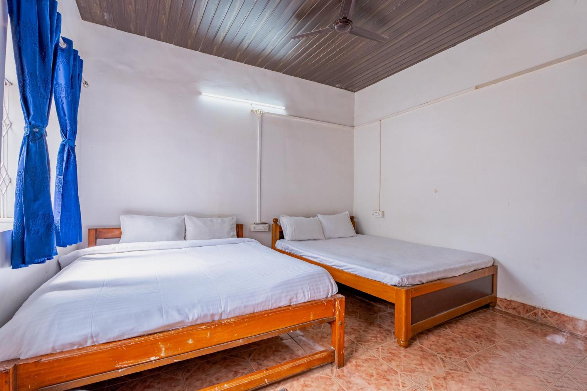 Baga Galaxy Hotel Екстериор снимка